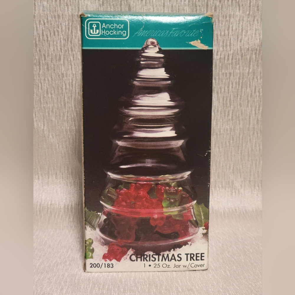 Vintage Anchor Hocking Christmas Tree Lidded Jar 25  oz.